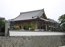 淡路市石田　本円寺